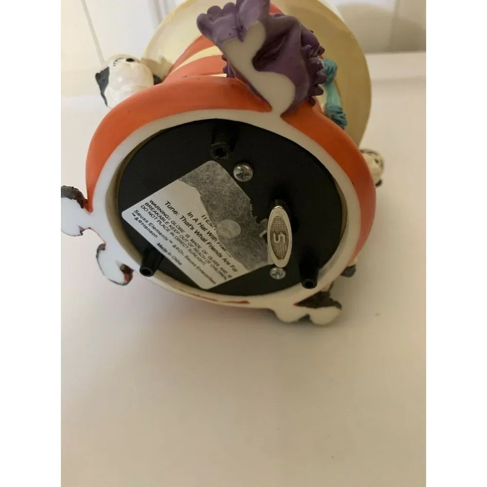 Dr. Seuss The Cat in the Hat‎ Snowglobe musical that’s what friends are f…